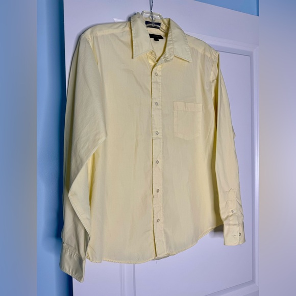 🍓6/$15🍓 Boy’s Size 18 Yellow Button Down - Picture 5 of 6